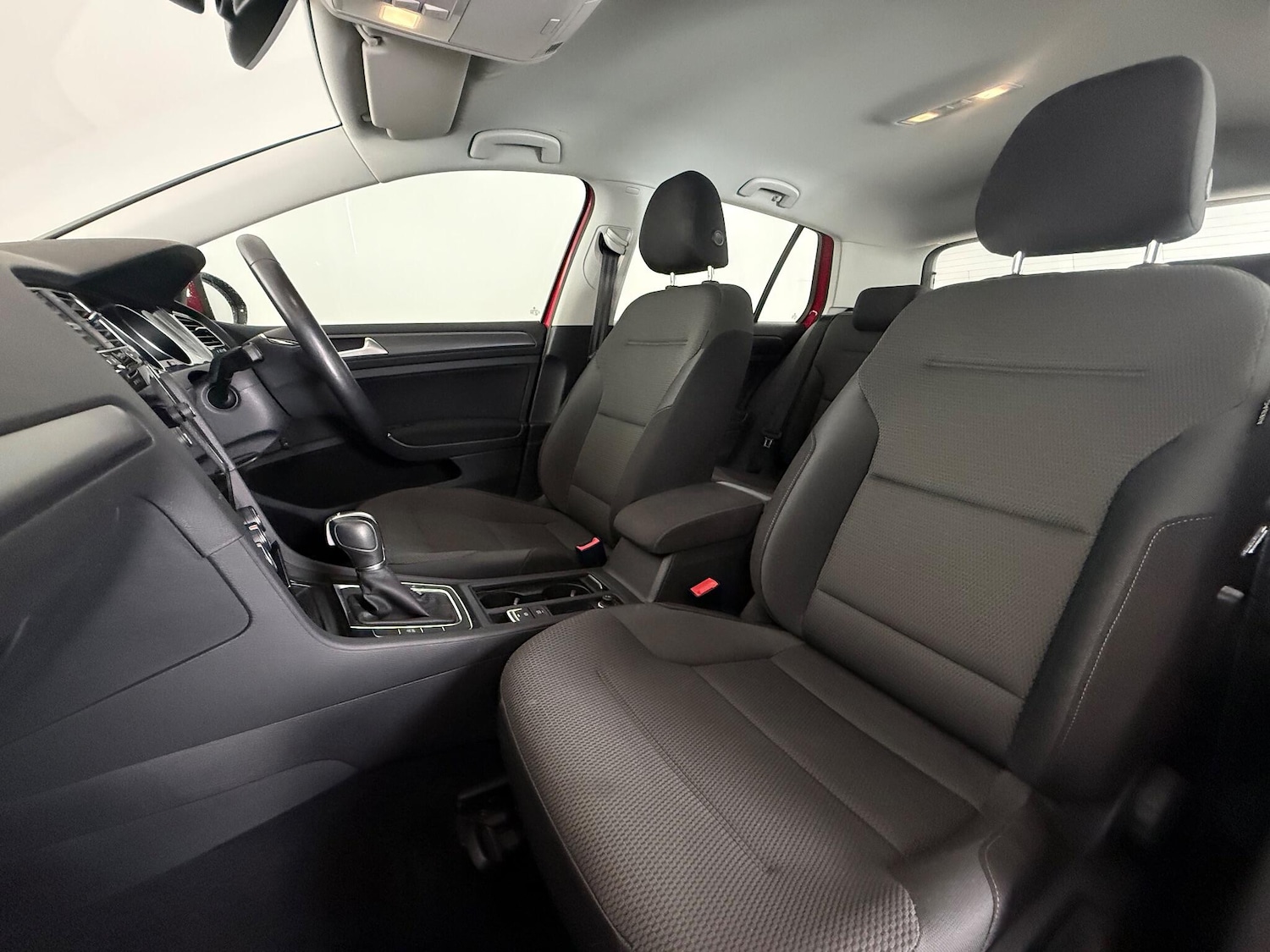 Used Volkswagen Golf 2018 for sale - 77181101: Photo 13