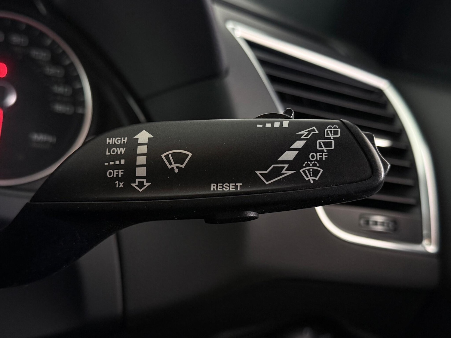 Used Audi Q5 2014 for sale - 76619848: Photo 29