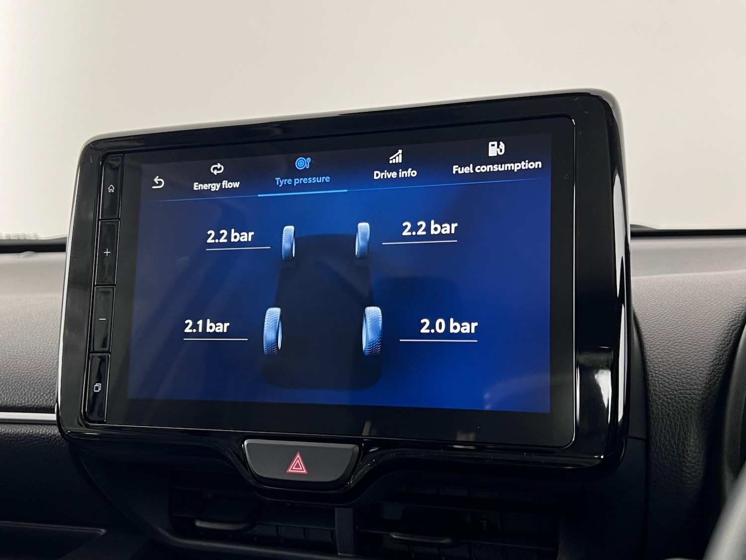 Used Mazda Mazda2 HYBRID 2024 for sale - 77181235: Photo 25