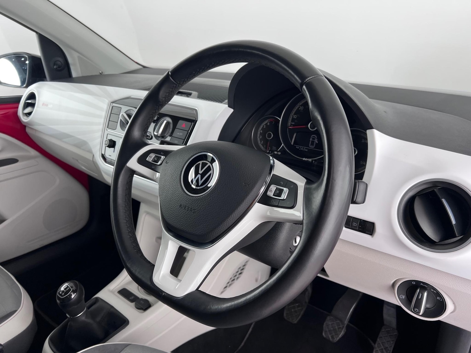 Used Volkswagen up! 2021 for sale - 76468810: Photo 30