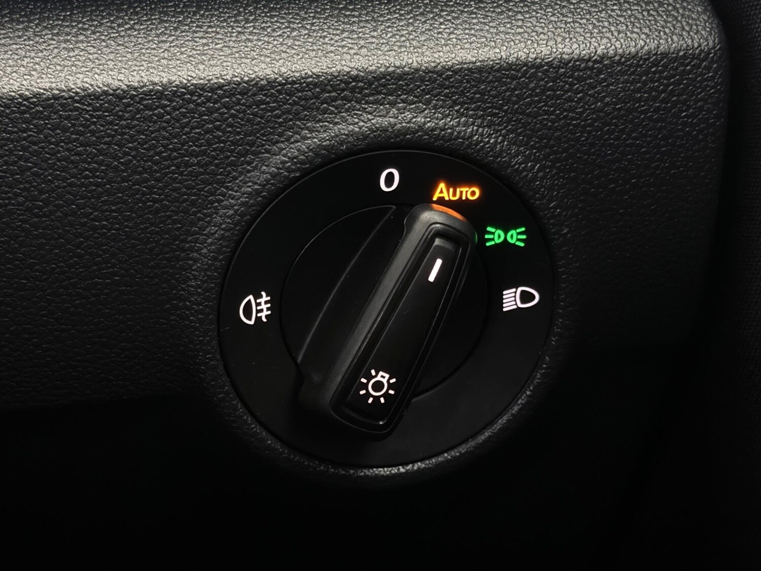 Used Volkswagen T-Roc 2022 for sale - 77412503: Photo 31