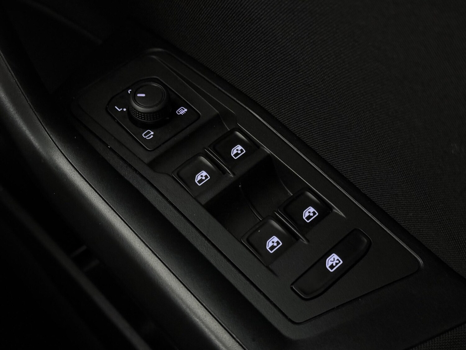 Used Volkswagen T-Roc 2022 for sale - 77412503: Photo 34