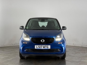 Used smart fortwo 2017 for sale - 76241449: Photo