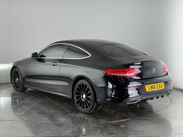 Used Mercedes-Benz C Class 2016 for sale - 76303722: Photo 4