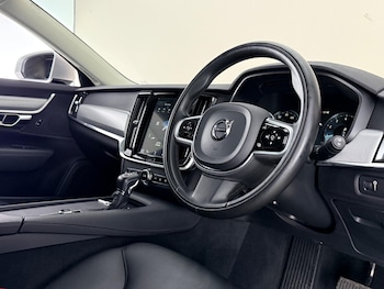 Used Volvo V90 2018 for sale - 79326847: Photo