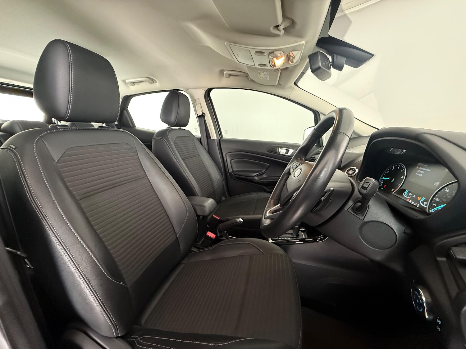 Used Ford Ecosport 2018 for sale - 76468368: Photo 16