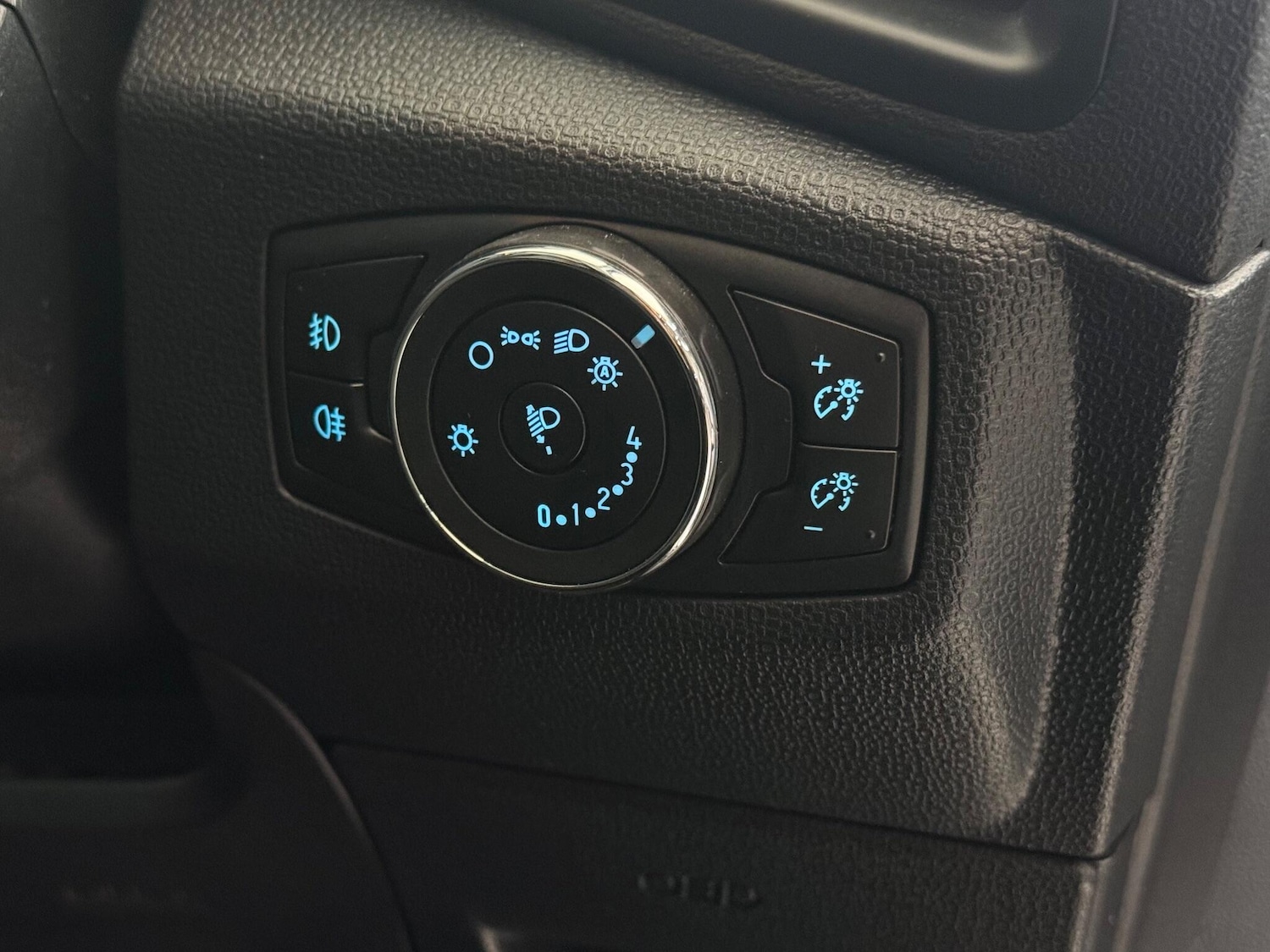 Used Ford Ecosport 2018 for sale - 76468368: Photo 28