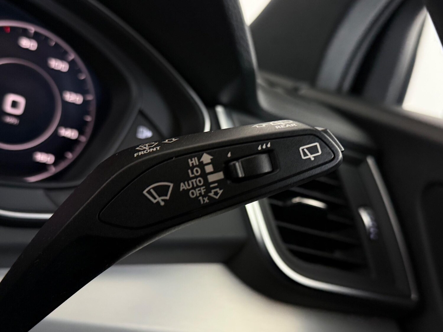 Used Audi Q5 2018 for sale - 77825347: Photo 24