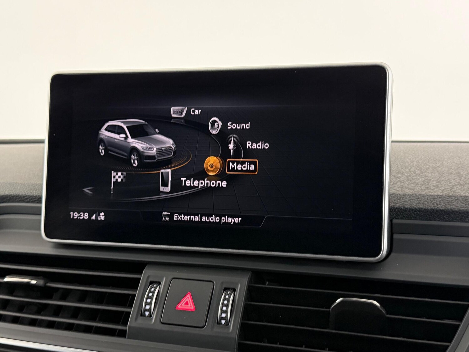 Used Audi Q5 2018 for sale - 77825347: Photo 26