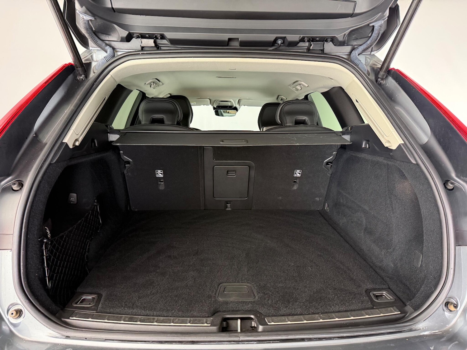 Used Volvo XC60 2019 for sale - 77180954: Photo 9