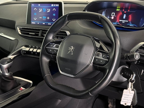 Used Peugeot 3008 2020 for sale - 75758485: Photo 24