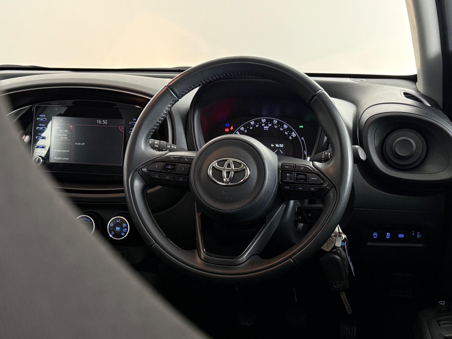 Used Toyota Aygo X 2022 for sale - 77672093: Photo 16