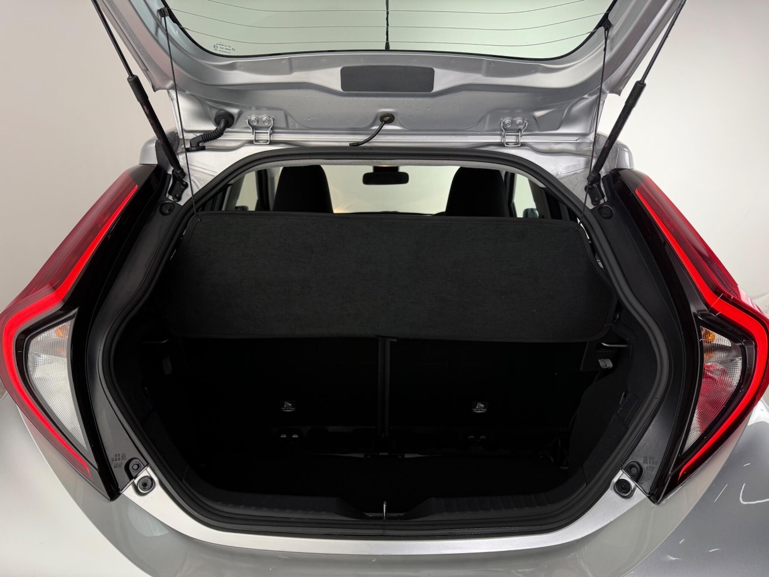 Used Toyota Aygo X 2022 for sale - 77672093: Photo 9