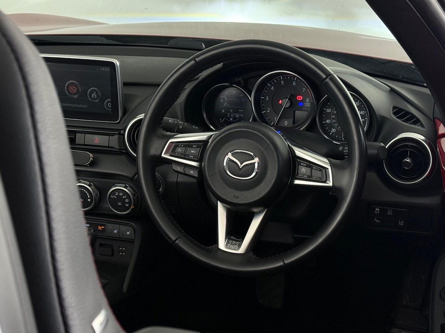 Used Mazda MX-5 2016 for sale - 77260652: Photo 14