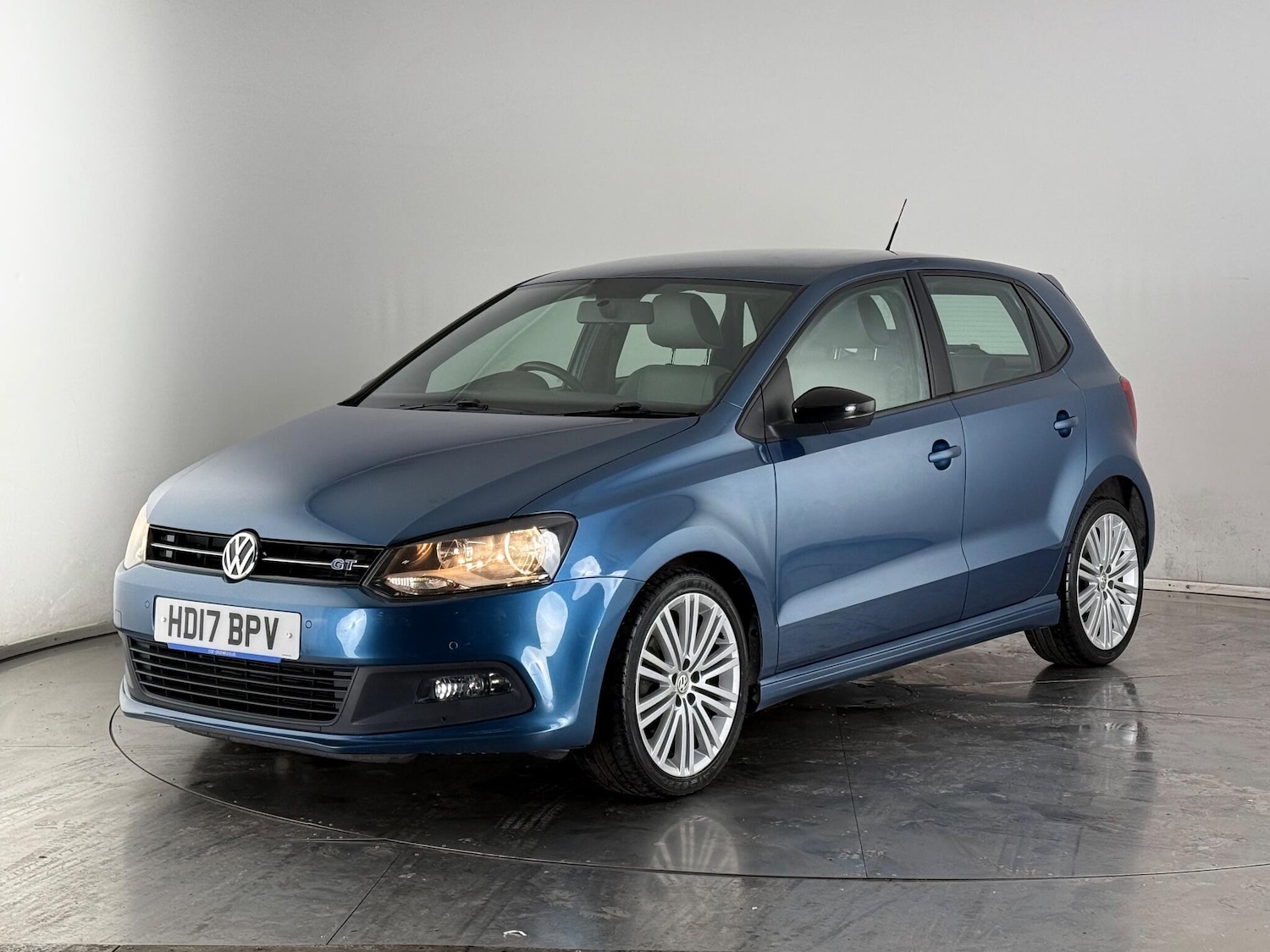 Used Volkswagen Polo 2017 for sale - 76620590: Photo 3