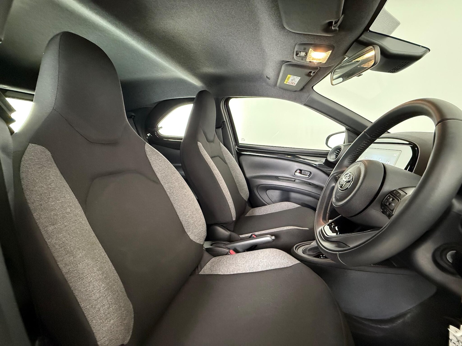 Used Toyota Aygo X 2024 for sale - 76468587: Photo 16