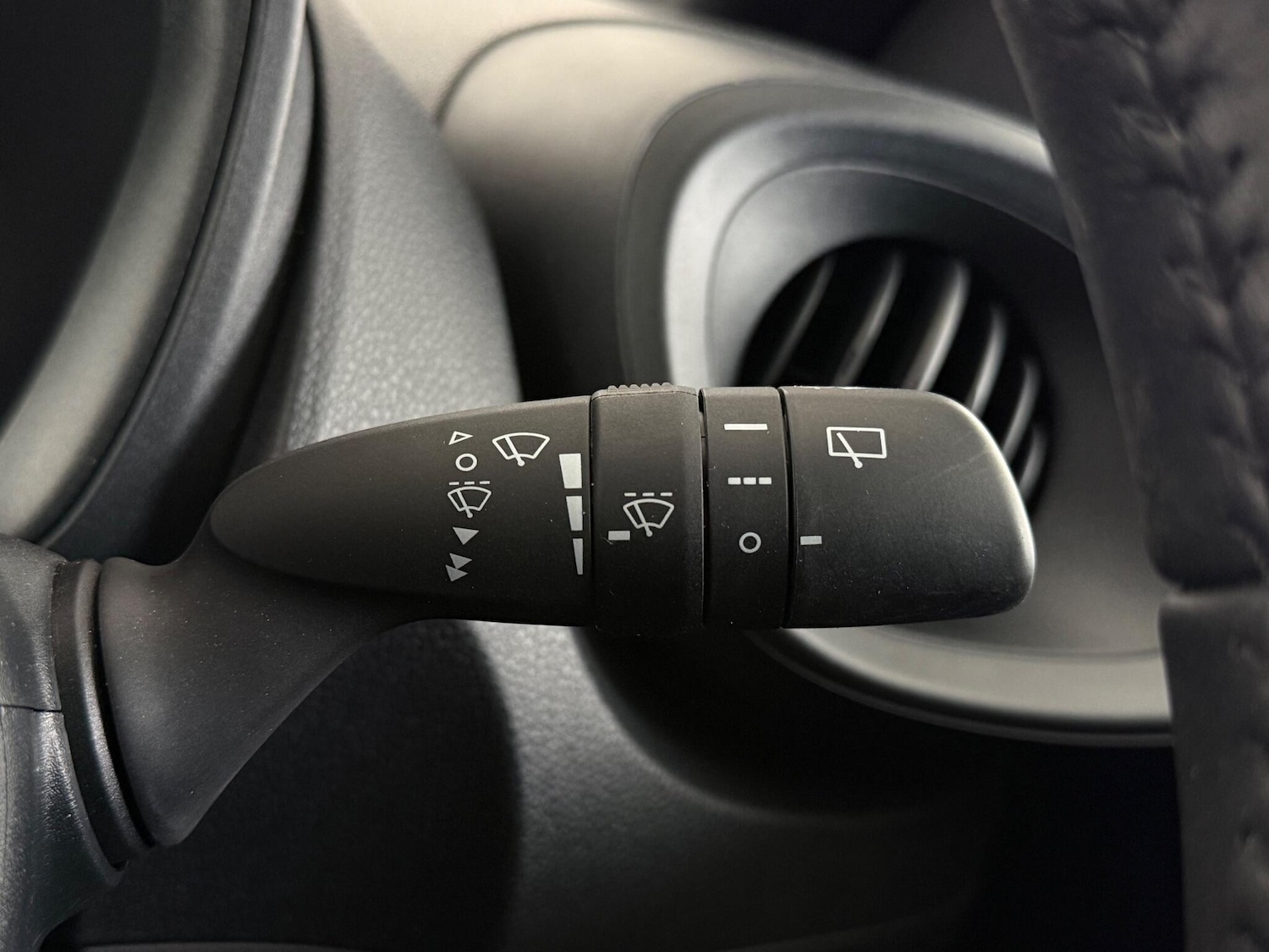 Used Toyota Aygo X 2024 for sale - 76468587: Photo 27