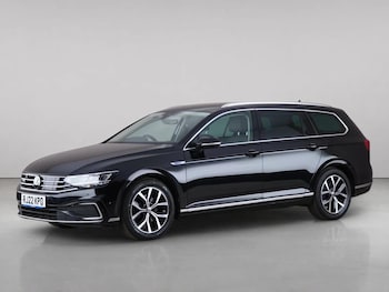 Used Volkswagen Passat 2022 for sale - 79107607: Photo