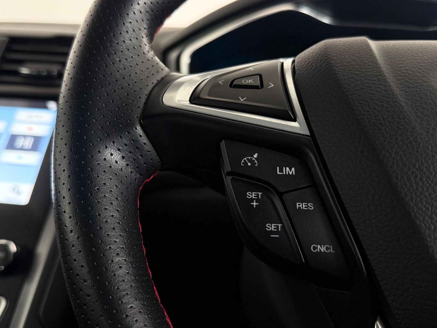 Used Ford Mondeo 2018 for sale - 77181166: Photo 17