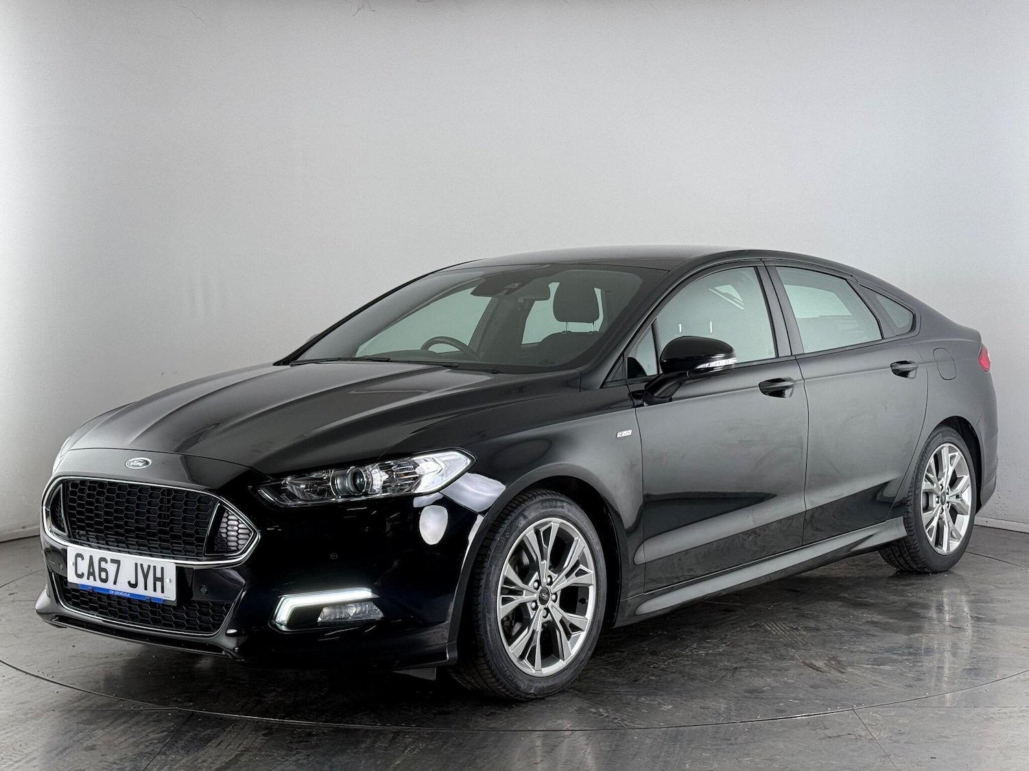 Used Ford Mondeo 2018 for sale - 77181166: Photo 2