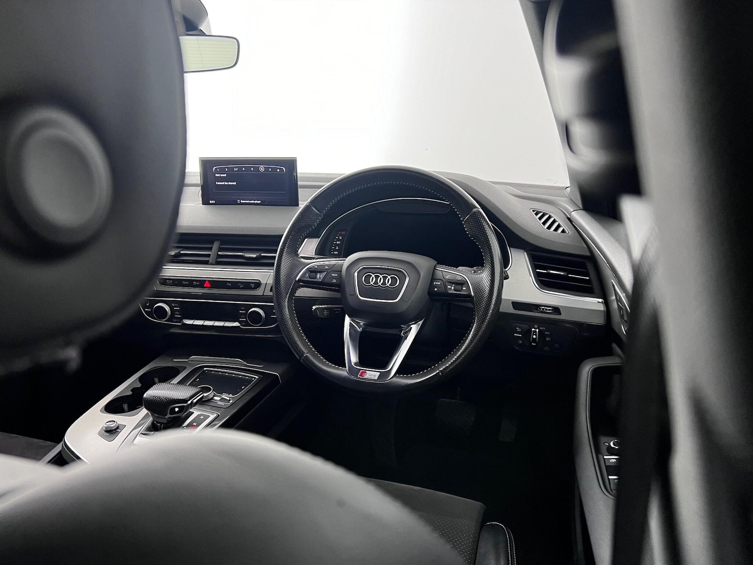 Used Audi Q7 2015 for sale - 76927089: Photo 27