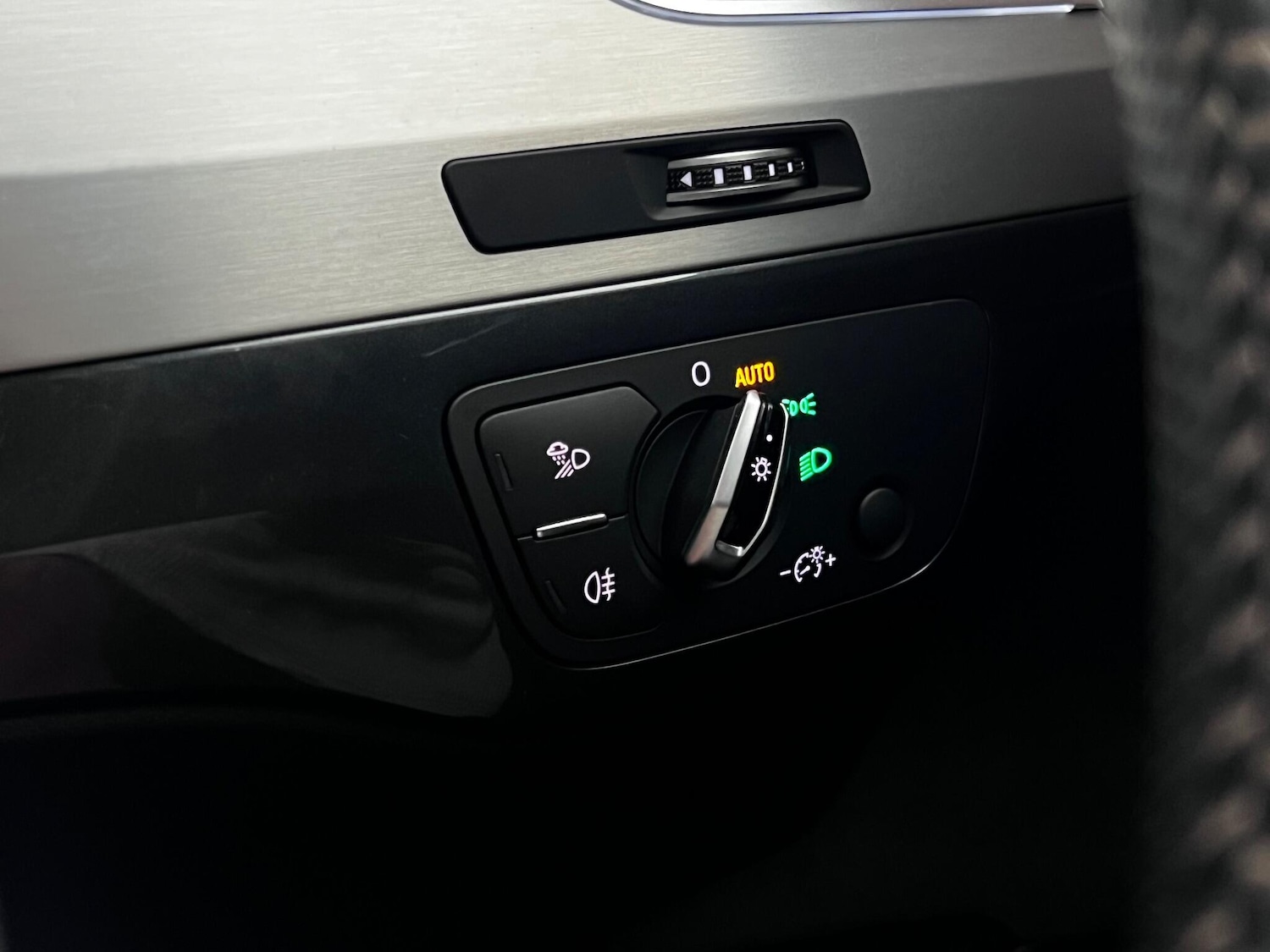 Used Audi Q7 2015 for sale - 76927089: Photo 36