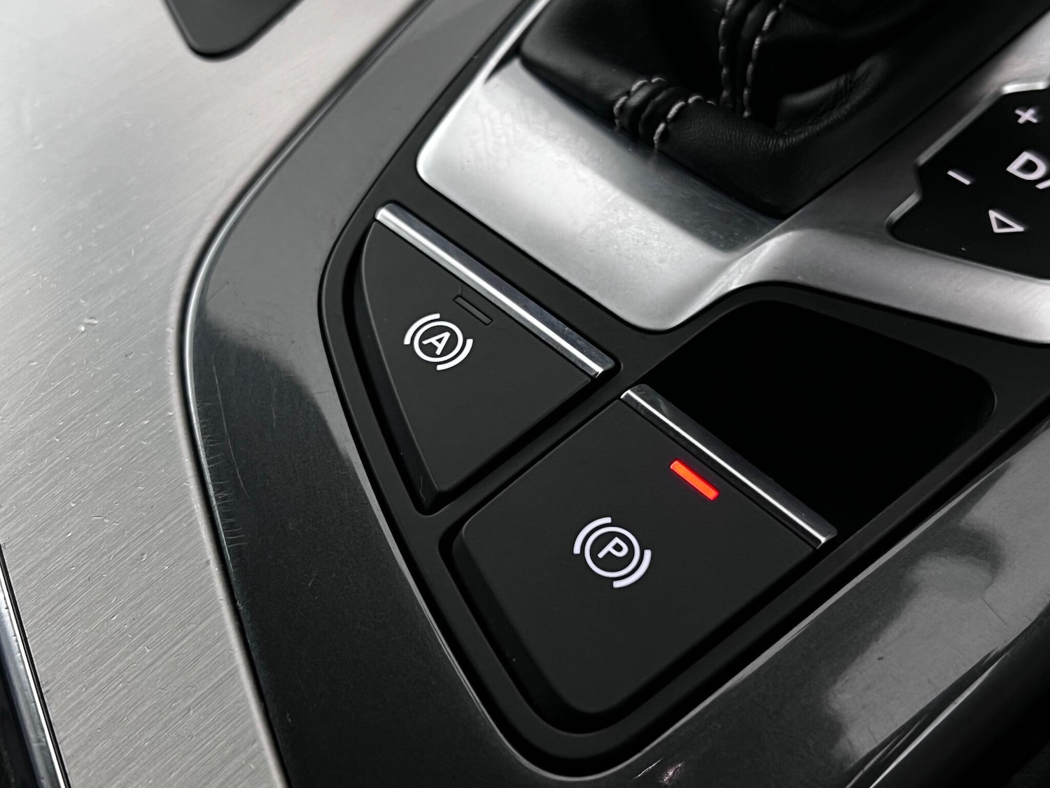 Used Audi Q7 2015 for sale - 76927089: Photo 54