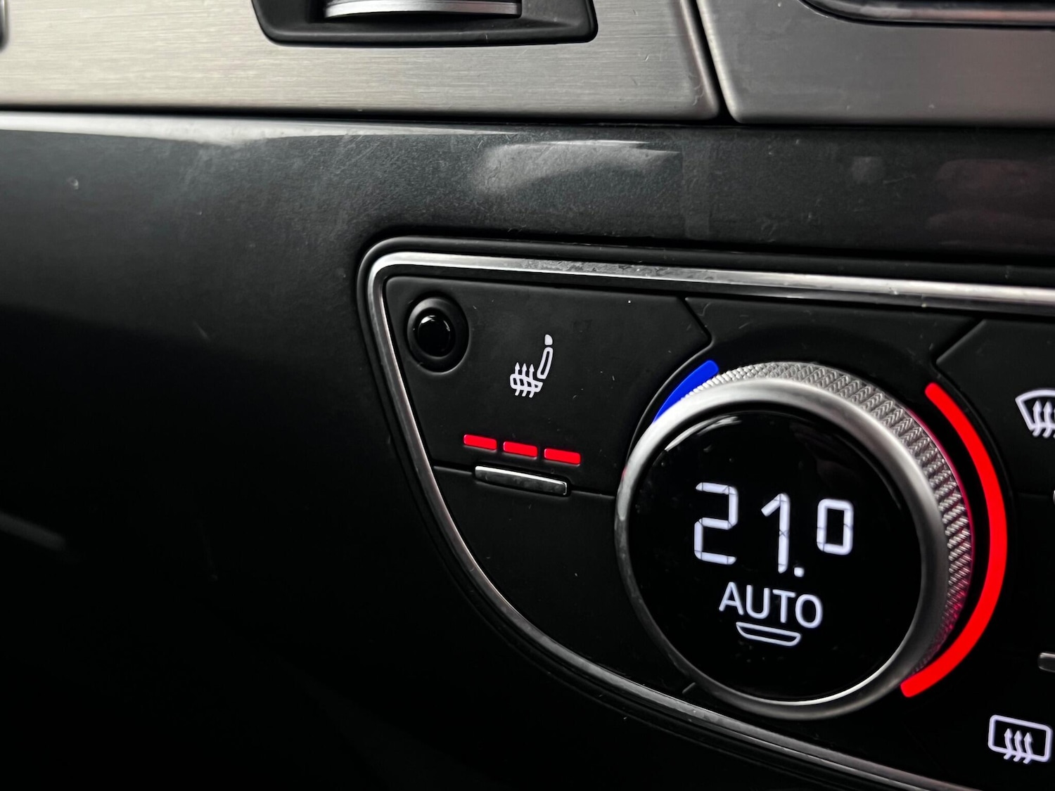 Used Audi Q7 2015 for sale - 76927089: Photo 57