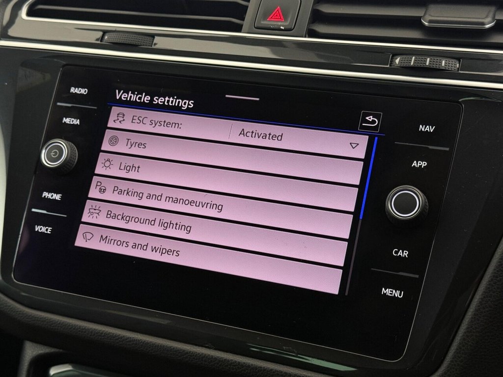 Used Volkswagen Tiguan 2020 for sale - 76286122: Photo 32