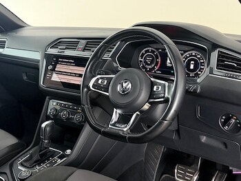 Used Volkswagen Tiguan Allspace 2018 for sale - 79497374: Photo
