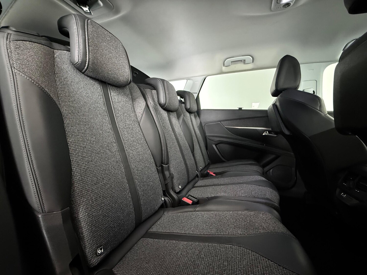 Used Peugeot 5008 2018 for sale - 77902222: Photo 13