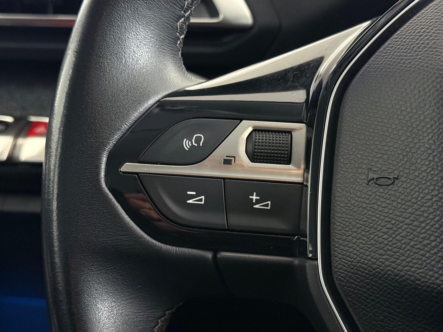 Used Peugeot 5008 2018 for sale - 77902222: Photo 16