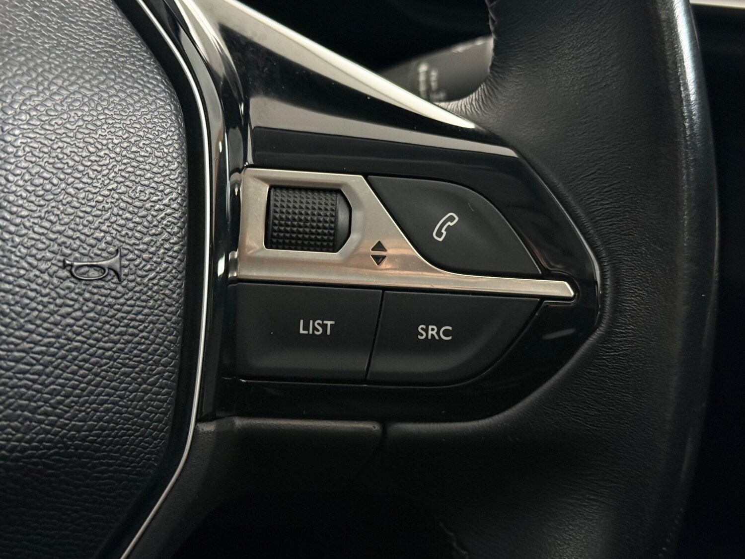 Used Peugeot 5008 2018 for sale - 77902222: Photo 17