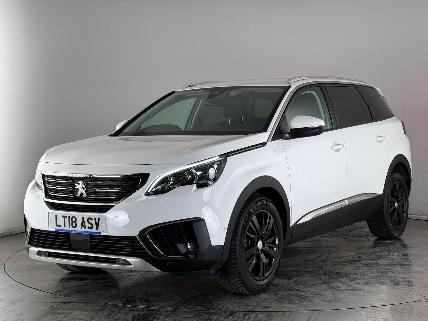 Used Peugeot 5008 2018 for sale - 77902222: Photo 2