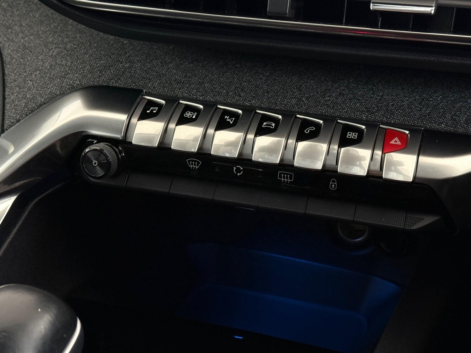 Used Peugeot 5008 2018 for sale - 77902222: Photo 28