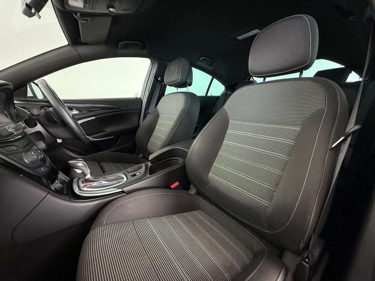 Used Vauxhall Insignia 2016 for sale - 77221607: Photo 11