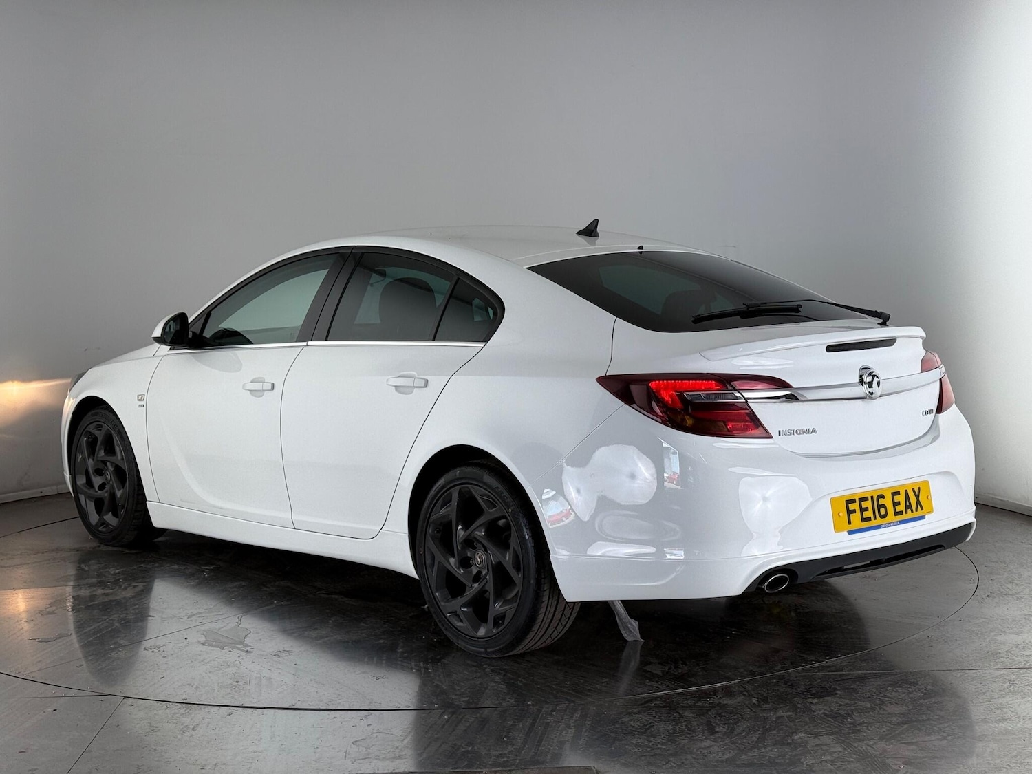 Used Vauxhall Insignia 2016 for sale - 77221607: Photo 4