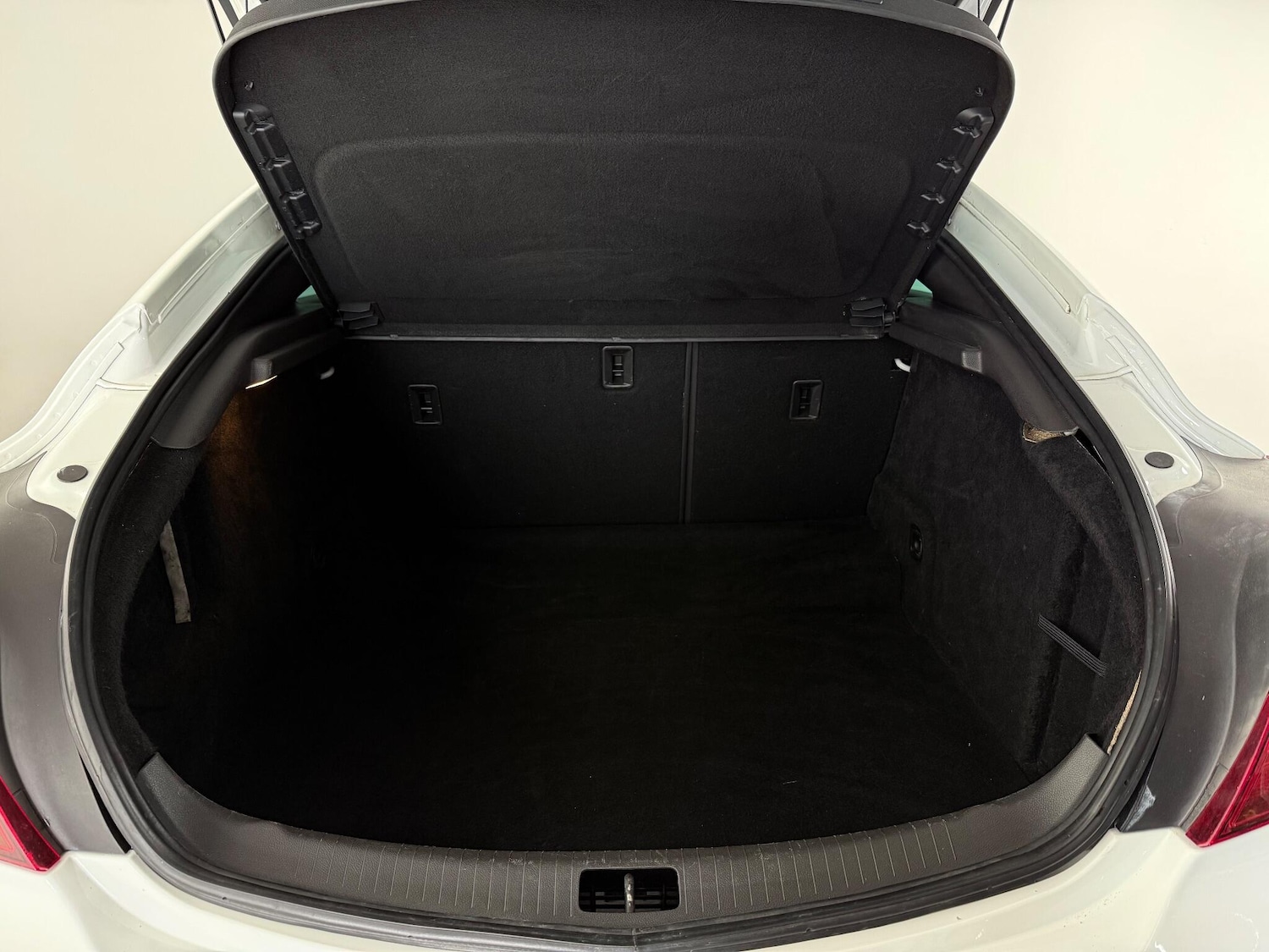 Used Vauxhall Insignia 2016 for sale - 77221607: Photo 9