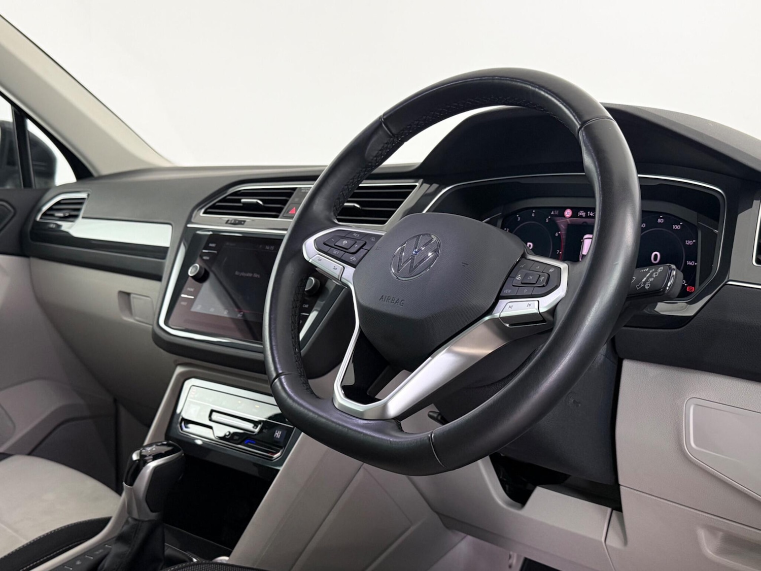 Used Volkswagen Tiguan 2021 for sale - 77292156: Photo 12