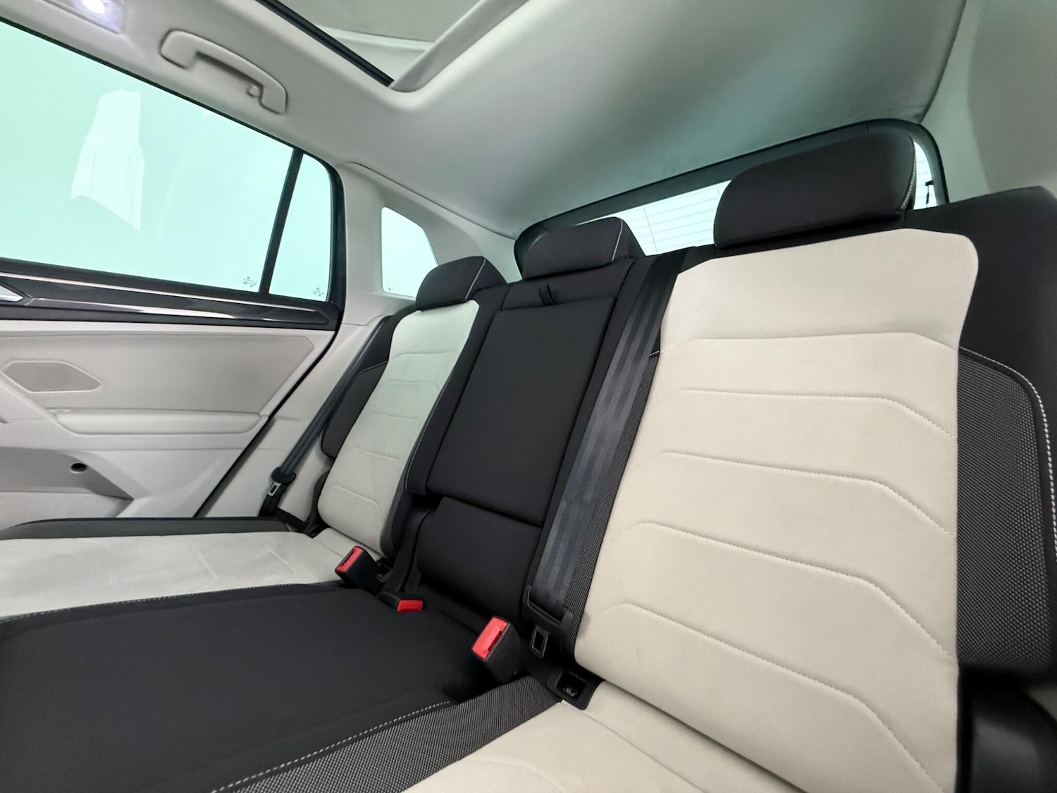 Used Volkswagen Tiguan 2021 for sale - 77292156: Photo 16