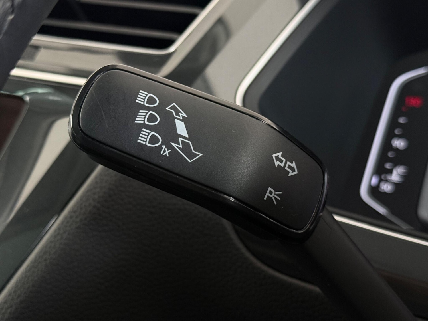 Used Volkswagen Tiguan 2021 for sale - 77292156: Photo 23