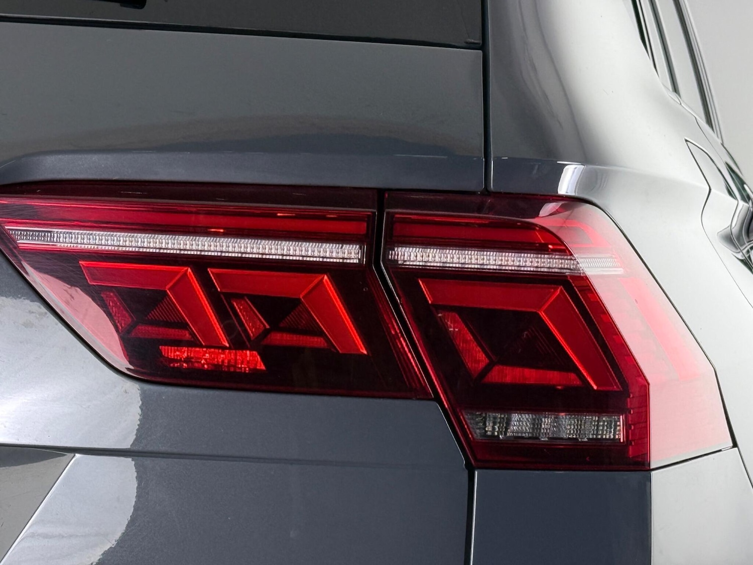 Used Volkswagen Tiguan 2021 for sale - 77292156: Photo 8