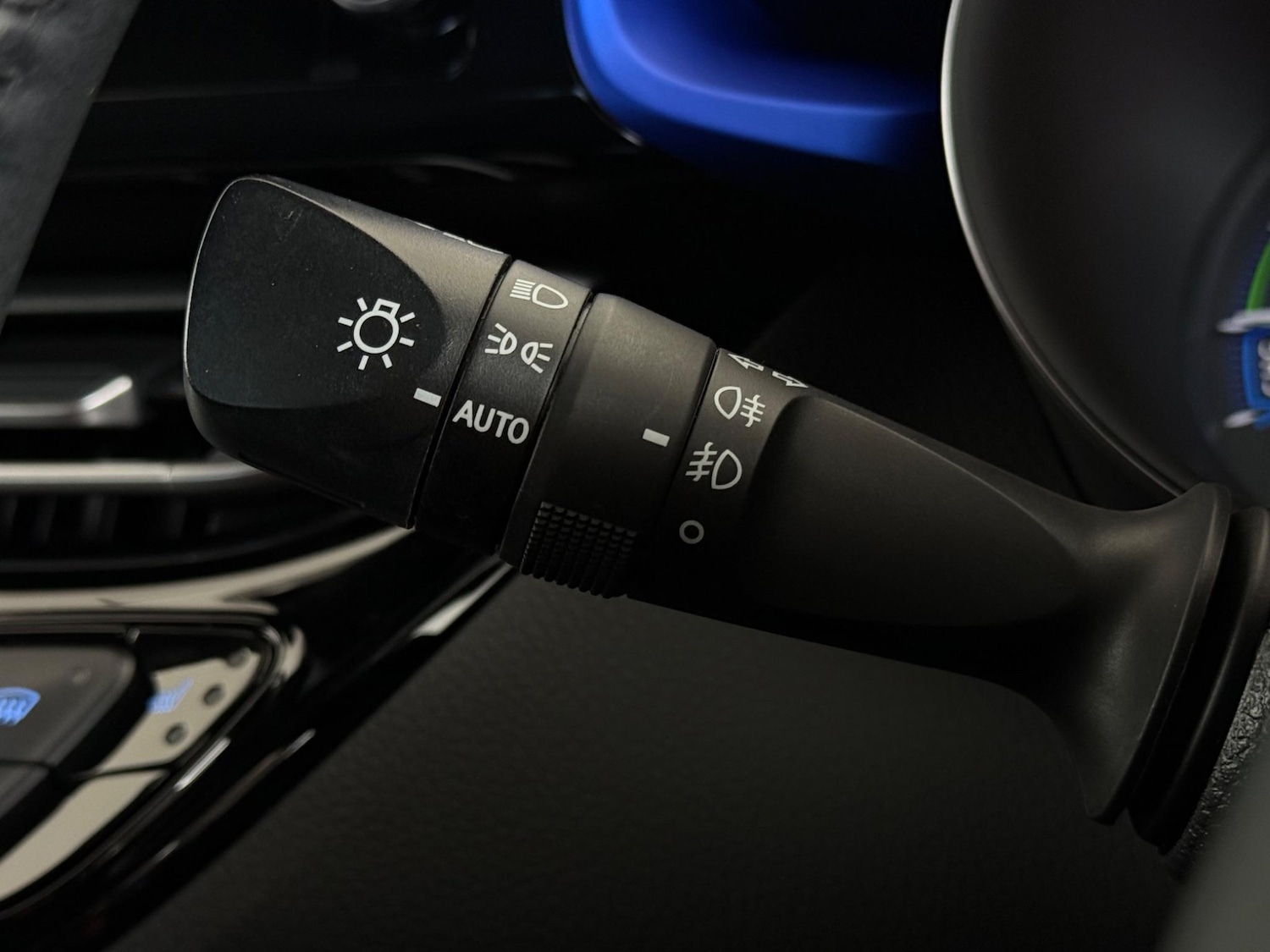 Used Toyota C-HR 2020 for sale - 77216890: Photo 21