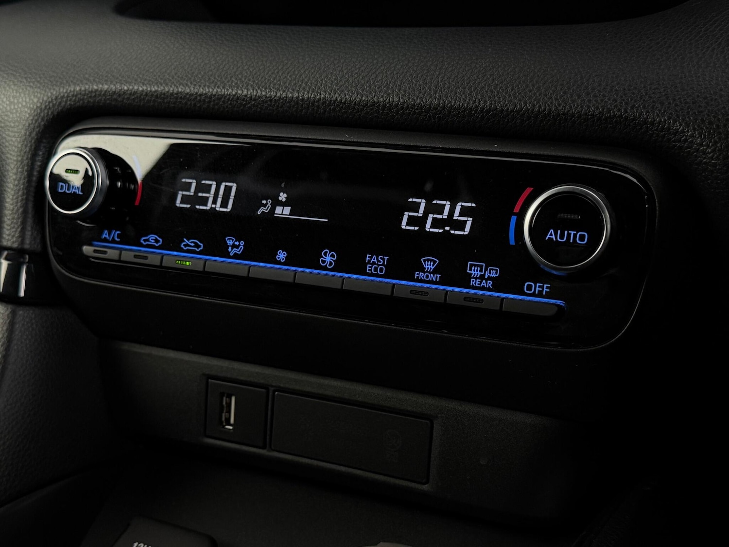 Used Toyota Yaris 2021 for sale - 77221613: Photo 35