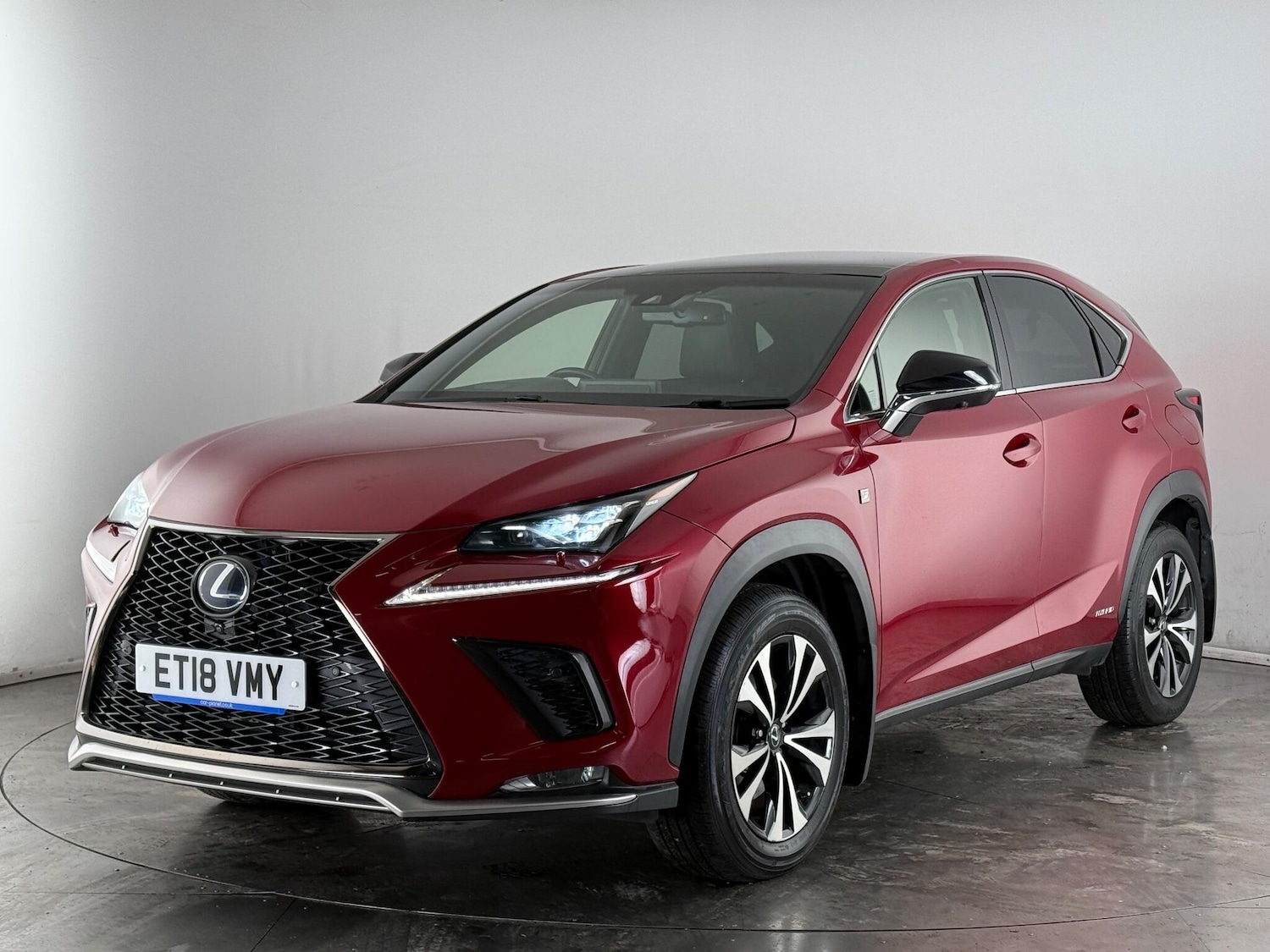 Used Lexus NX 2018 for sale - 76898543: Photo 4