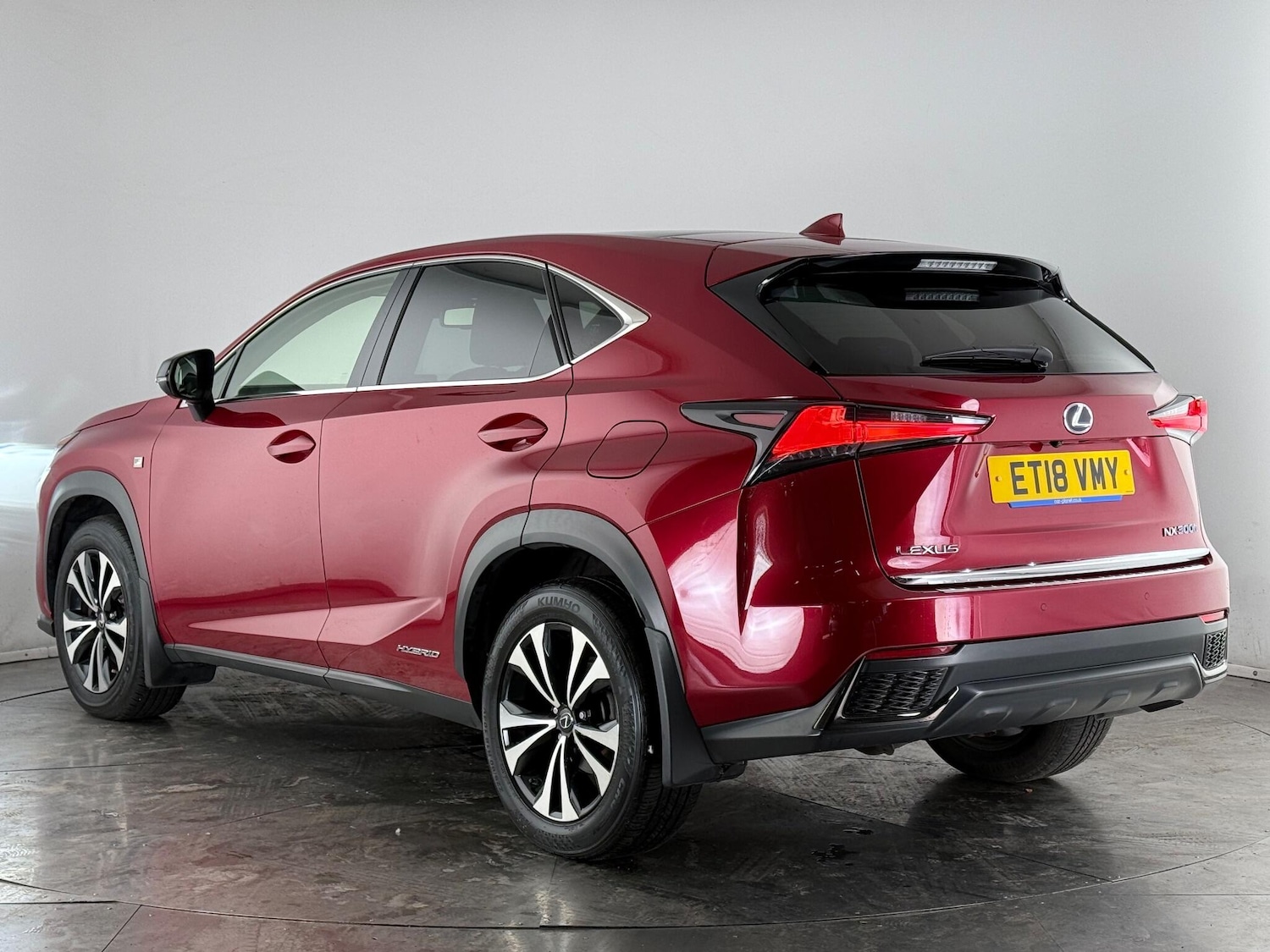 Used Lexus NX 2018 for sale - 76898543: Photo 5