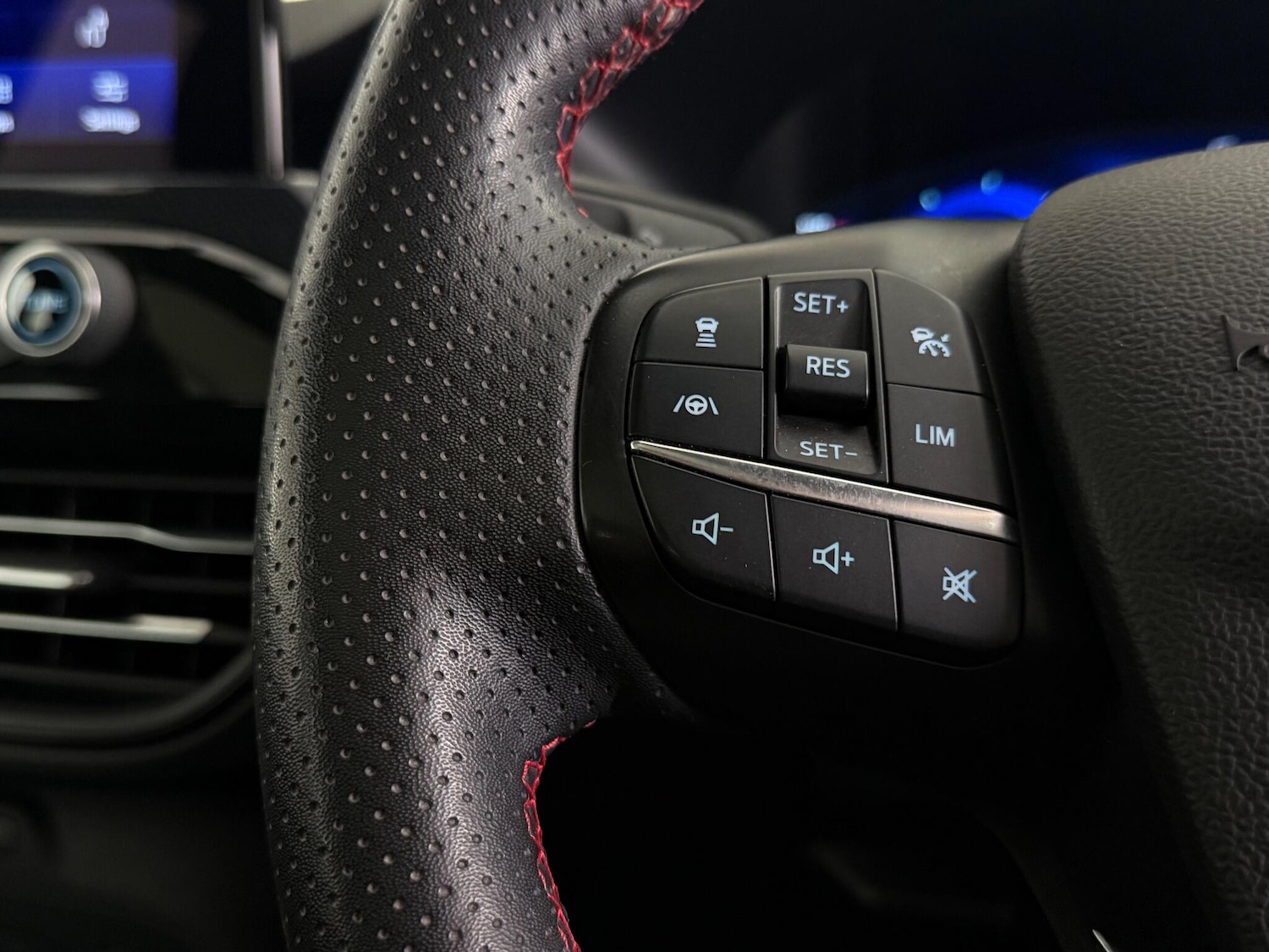 Used Ford Kuga 2022 for sale - 76468808: Photo 25