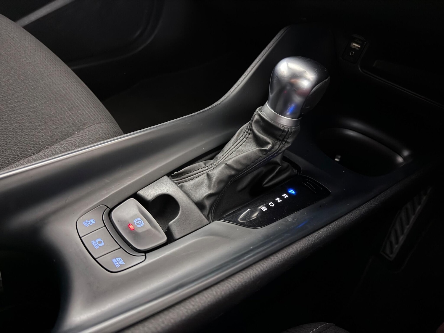 Used Toyota C-HR 2019 for sale - 77029225: Photo 28