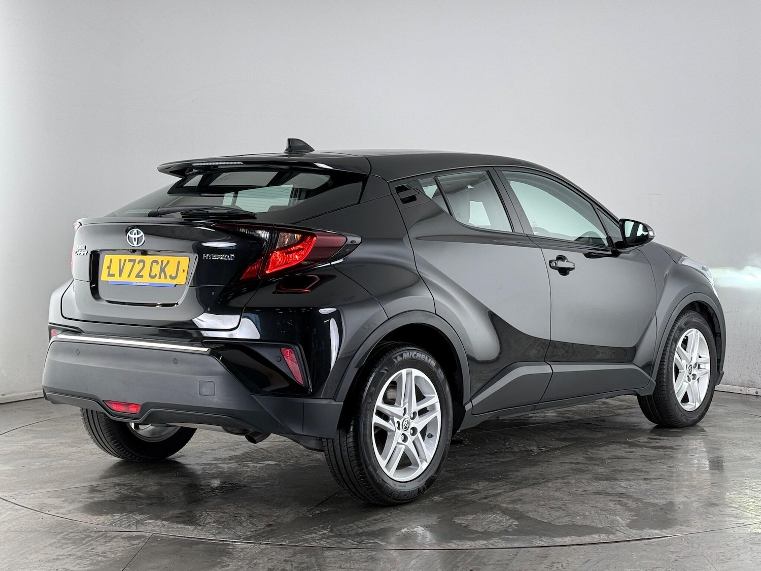 Used Toyota C-HR 2022 for sale - 77259617: Photo 4