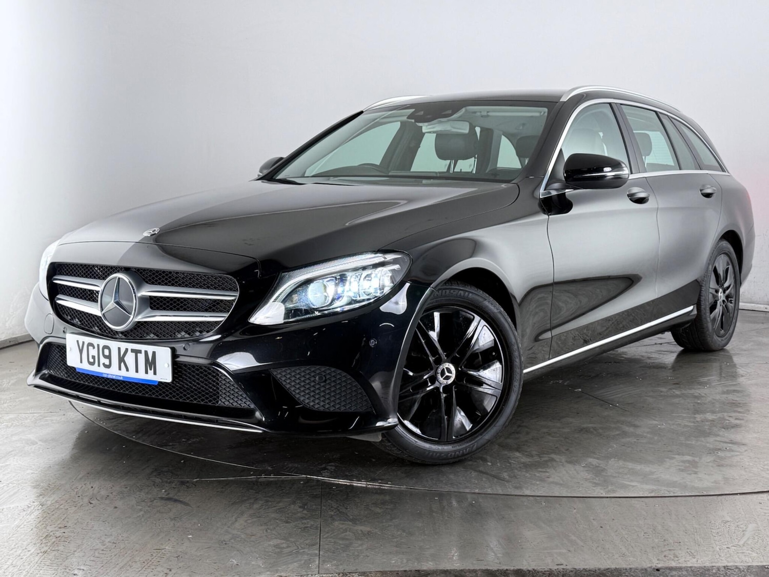 Used Mercedes-Benz C Class 2019 for sale - 77790154: Photo 32